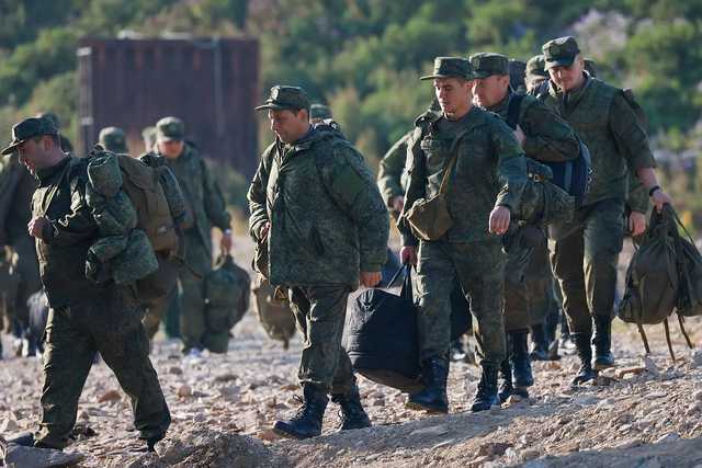 В Госдуме разъяснили инициативу о военных сборах для россиян старше 30 лет