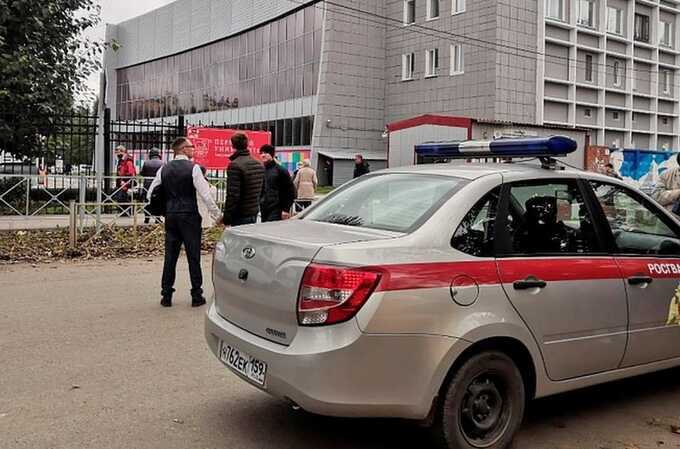 В российском городе вооружённый мужчина открыл огонь по судебным приставам