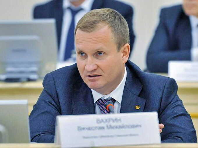Обвиняемый в получении взятки замгубернатора Тюменской области вместо колонии поедет на "СВО"