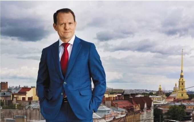 Миллиардер Медведев создал империю, восстанавливая ветшающую недвижимость Петербурга